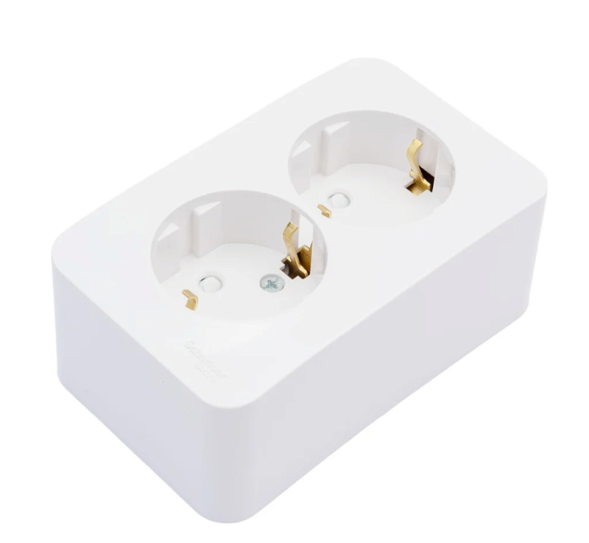 2-ая наружная розетка Schneider Electric с заземлением, со шторками, 16А Белая Blanca BLNRA011221