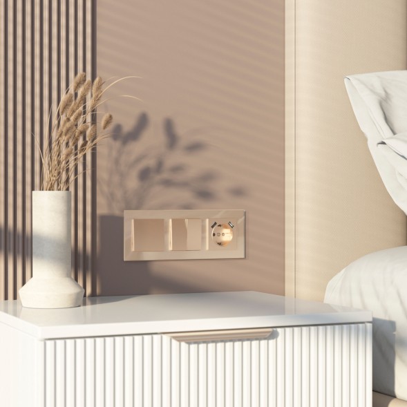 Рамка из стекла на 3 поста Favorit шампань Werkel W0031111