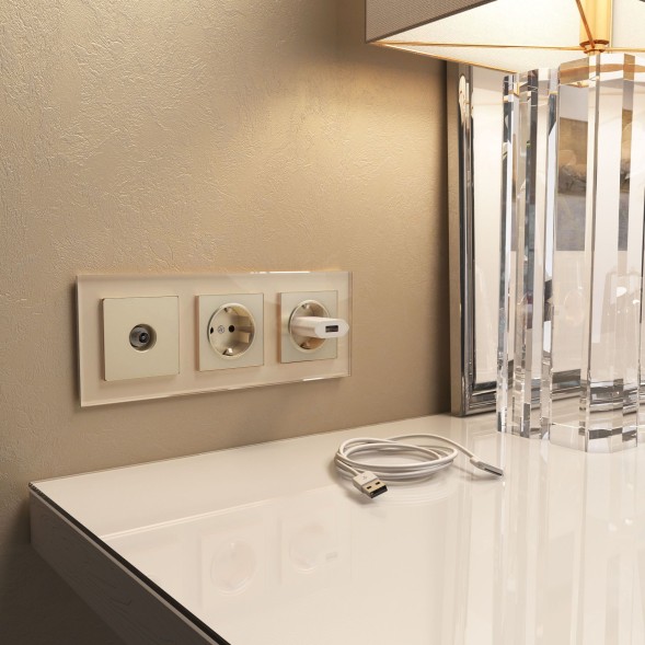 Рамка из стекла на 3 поста Favorit шампань Werkel W0031111