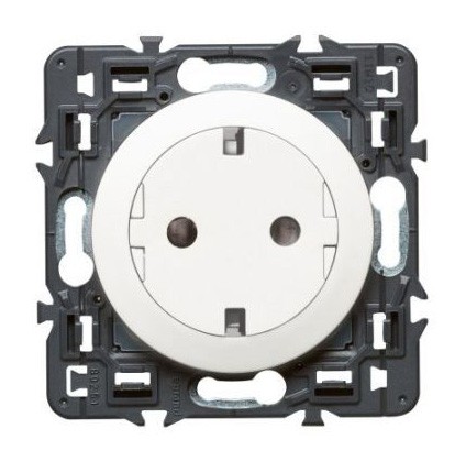 Розетка Legrand Celiane белая плоская 2к+3 067166