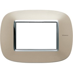 Рамка Bticino Axolute Овал Светлый титан 3 модуля HB4803TC