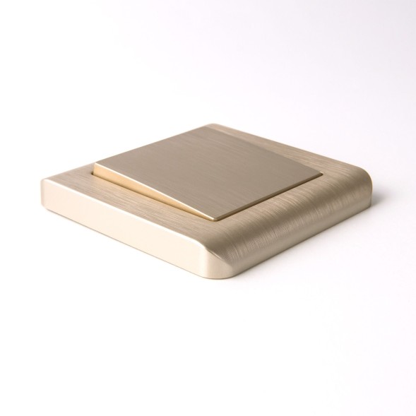 Рамка из поликарбоната на 1 пост Stream шампань Werkel W0012111