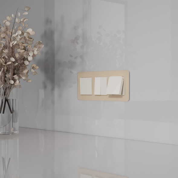 Розетка влагозащ. с зазем. с защит. крышкой и шторками слоновая кость Werkel W1171203