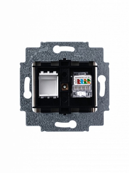 Розетка телефонная ABB Levit кофе макиато RJ45 категория 5e и заглушка 2CHH295117A6018 5014H-A51017 18W