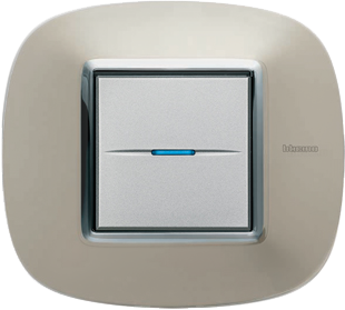 Рамка Bticino Axolute Овал Серебро 2-модульная HB4802SAN