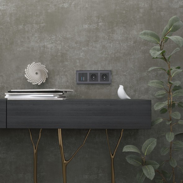 Рамка из стекла на 3 поста Diamant черный Werkel W0031208