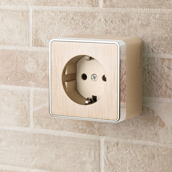 Розетка с заземлением Gallant шампань рифленый Werkel W5071010