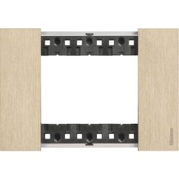 Рамка Bticino Living Now ORO 3-модульная KA4803ZW