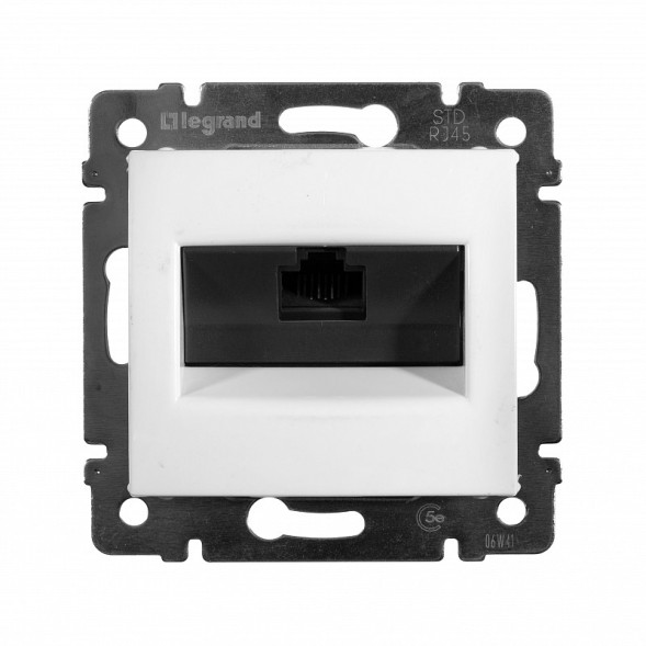 Розетка компьютерная Legrand Valena Белый (RJ45) 1-ая 5кат.крепление винт.(без лапок) 774238