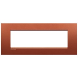 Рамка Bticino LivingLight Квадрат Красный шелк 7 модулей LNA4807RK
