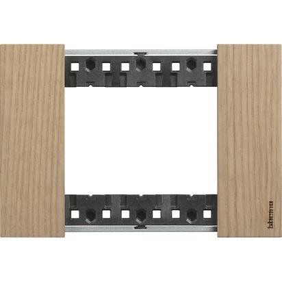 Рамка Bticino Living Now ROVERE 3-модульная KA4803LM