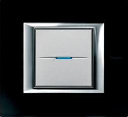 Рамка Bticino Axolute Квадрат Черное стекло 2-модульная HA4802VNN