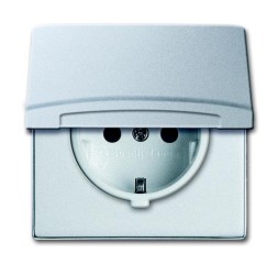 Розетка ABB Allwetter 44 алюминий IP44 SCHUKO с крышкой с защитными шторками уплотнительное кольцо в комплекте 16А 250В 2CKA002064A0293 20 EUGKB-33-101