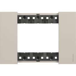 Рамка Bticino Living Now Бежевый 3-модульная KA4803KM