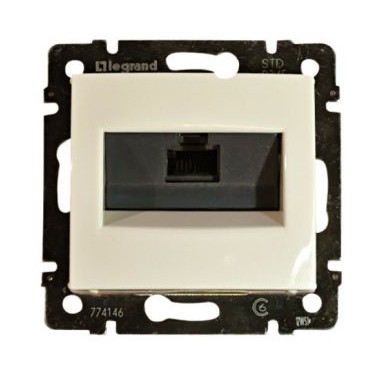 Розетка 1хRJ45 Legrand Valena Слоновая кость UTP кат.6 с захватами 774146