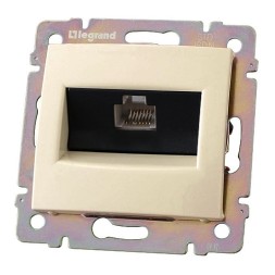 Розетка 1хRJ45 Legrand Valena Слоновая кость UTP кат.6 с захватами 774146