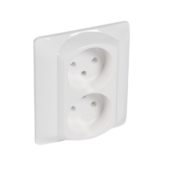 Лицевая панель Legrand Galea Life для розетки 2к+З французский стандарт 771035