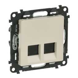 Информационная розетка Legrand Valena Life Слоновая кость двойная RJ45 Кат. 5е UTP. С лицевой панелью 753541