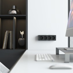 Розетка четверная с заземлением и шторками Gallant черный/хром W5072258