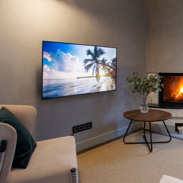 Розетка с заземлением и шторками (графит рифленый) Werkel W1171104