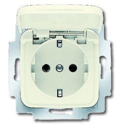 Розетка ABB Busch-Duro 2000 SI слоновая кость SCHUKO 16А 250В с крышкой 2CKA002018A1510 20 EUK-212-500