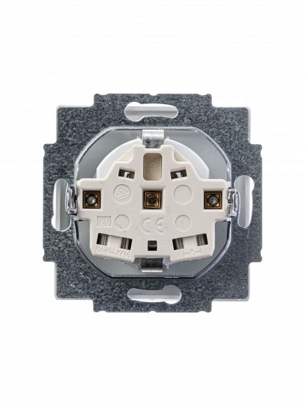 Розетка ABB Future davos/альпийский белый SCHUKO 16А 250В с крышкой 2CKA002018A1509 20 EUK-84-500