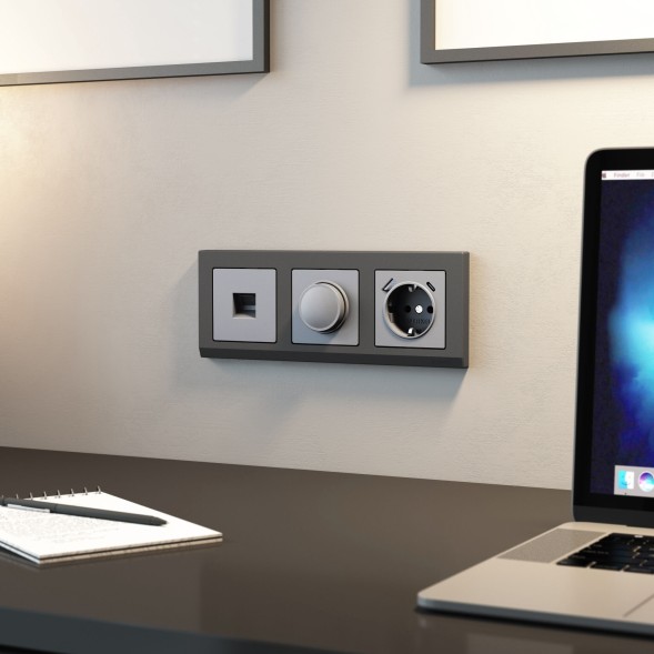 Рамка из поликарбоната на 3 поста Stark графит матовый Werkel W0031864