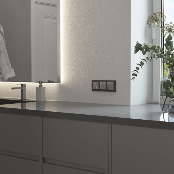 Рамка из поликарбоната на 3 поста Stark графит матовый Werkel W0031864