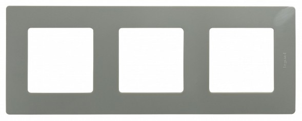 Рамка Legrand Etika Светлая галька 3-постовая 672523